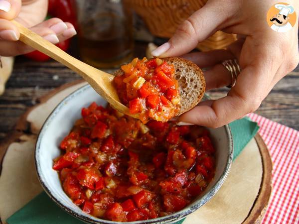 Salsa pomodoro e peperoni: ricetta semplice per condire la pasta - Preparazione tappa 3