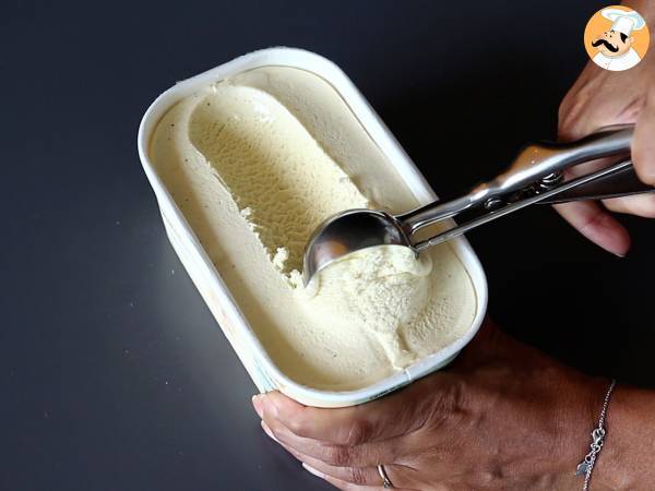 Affogato al caffè, la ricetta fresca e golosa - Preparazione tappa 1