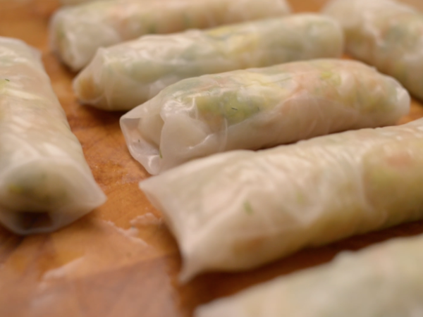 Involtini di riso, la ricetta vegetariana leggera e saporita - Preparazione tappa 10