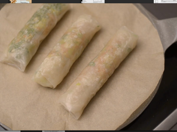 Involtini di riso, la ricetta vegetariana leggera e saporita - Preparazione tappa 11
