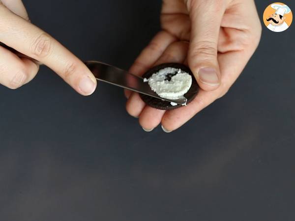 Cookie cups al cioccolato con carote di pasta di mandorla - Preparazione tappa 6