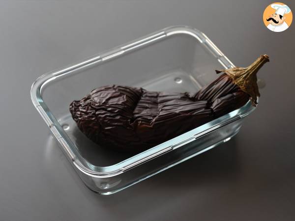 Baba ganoush, la deliziosa crema di melanzane mediorientale - Preparazione tappa 3