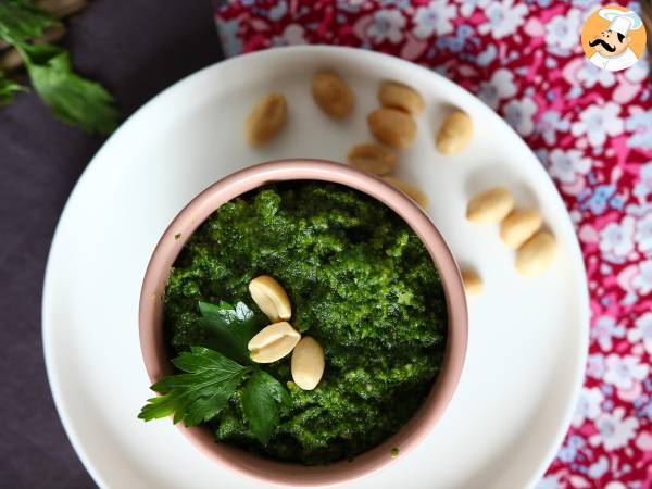 Pesto di prezzemolo e arachidi, un condimento saporito e facile da preparare! - Preparazione tappa 4