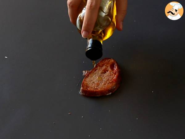 Bruschetta con prosciutto crudo e pomodoro - Preparazione tappa 3