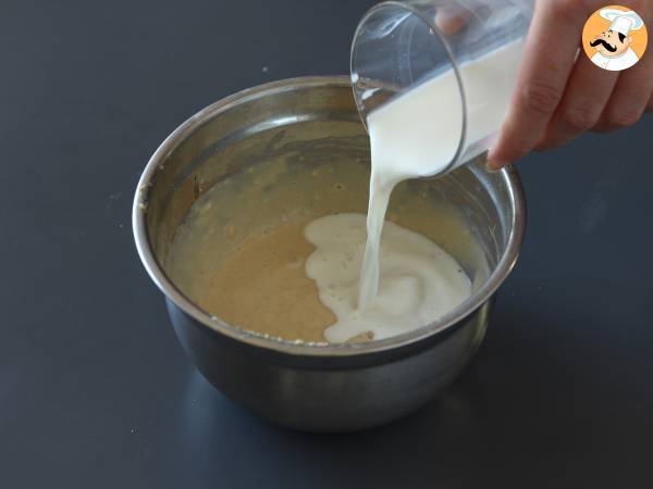 Pancakes alle mele senza zucchero aggiunto - Preparazione tappa 2