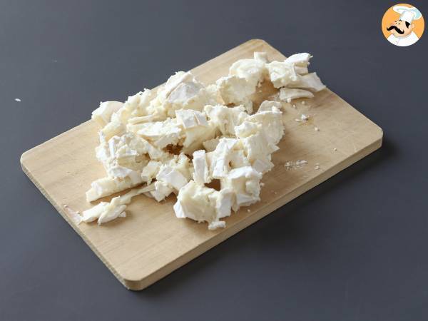 Cake salato con pancetta, formaggio caprino e noci - Preparazione tappa 2