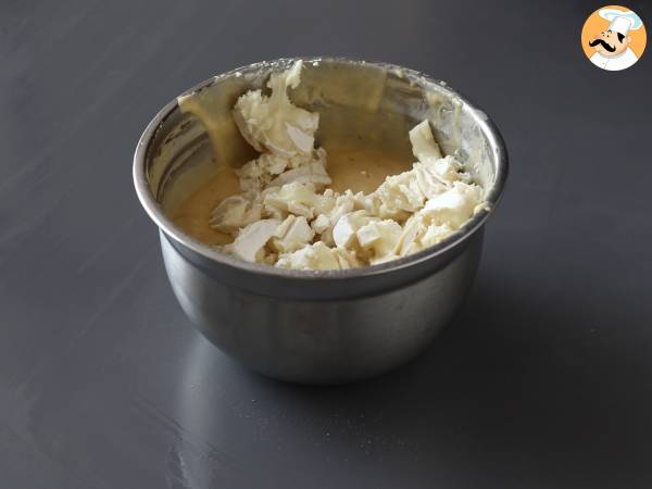 Cake salato con pancetta, formaggio caprino e noci - Preparazione tappa 5