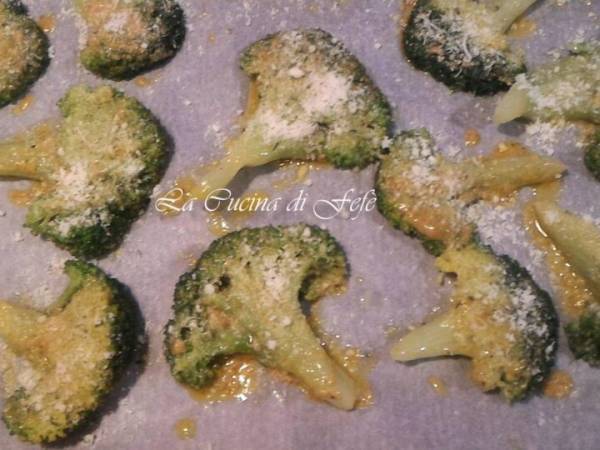 Broccoli schiacciati in crosta di parmigiano - Preparazione tappa 6