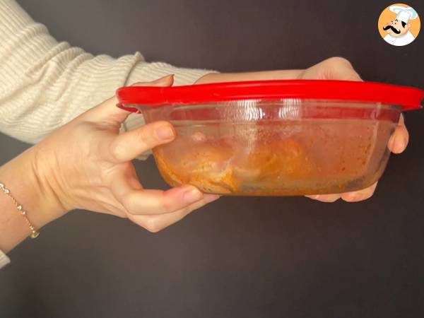 Pollo in friggitrice ad aria: rapido, gustoso e croccante - Preparazione tappa 2