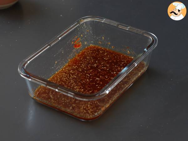 Coscette di pollo con marinatura asiatica: un piatto gustosissimo e facile da preparare - Preparazione tappa 2