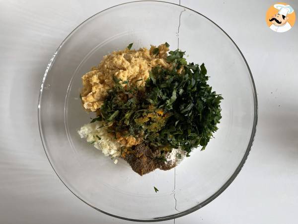 Falafel in friggitrice ad aria: le polpette di ceci facilissime da preparare - Preparazione tappa 2