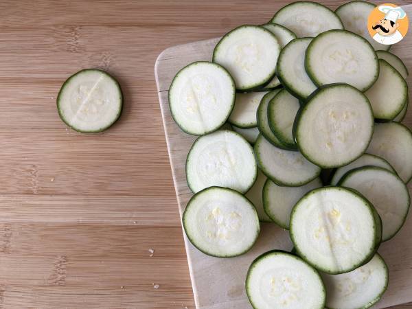 Zucchine in friggitrice ad aria: croccanti, gustose ed economiche - Preparazione tappa 1