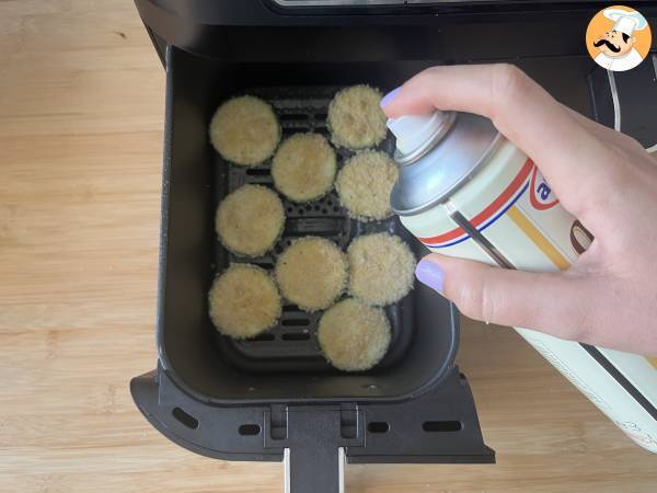 Zucchine in friggitrice ad aria: croccanti, gustose ed economiche - Preparazione tappa 4