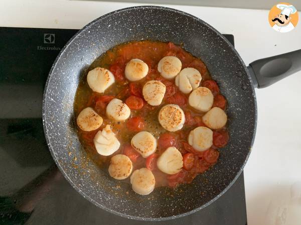 Pasta con le capesante, un elegante primo piatto di mare - Preparazione tappa 5