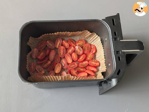 Pomodorini confit in friggitrice ad aria - Preparazione tappa 3