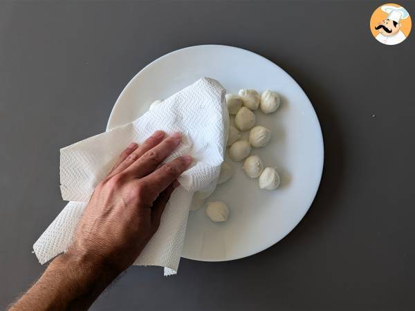 Mozzarelline in friggitrice ad aria - Preparazione tappa 1