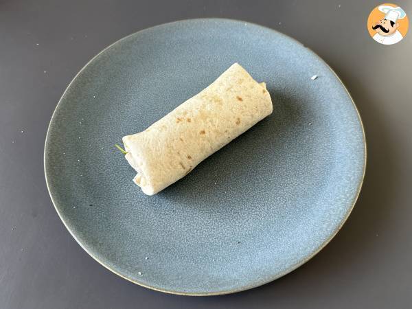 Wrap vegetariano con hummus, rucola, peperoni e feta - Preparazione tappa 4