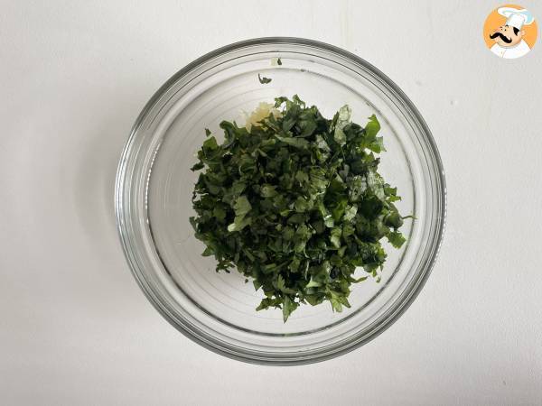 Chimichurri: la salsa sudamericana perfetta per condire la carne! - Preparazione tappa 3