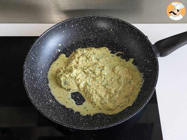 Pasta con fiori di zucca, ricotta e pistacchi - Preparazione tappa 5