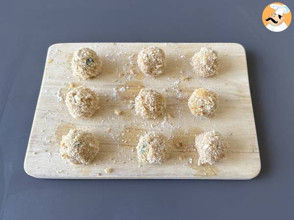 Polpette di tonno in friggitrice ad aria: un antipasto sfizioso e velocissimo da preparare! - Preparazione tappa 5