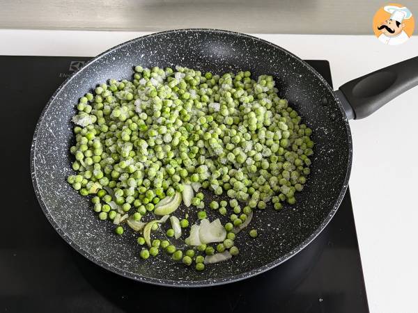 Polpette di piselli e feta in friggitrice ad aria: sfiziose e velocissime da preparare! - Preparazione tappa 1