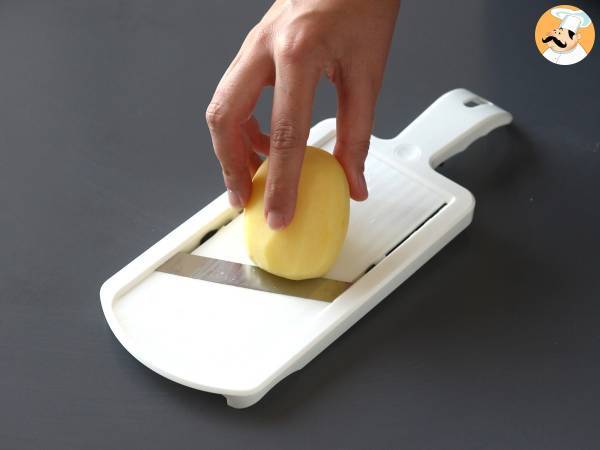 Come cucinare lo sgombro al forno con patate? - Preparazione tappa 1