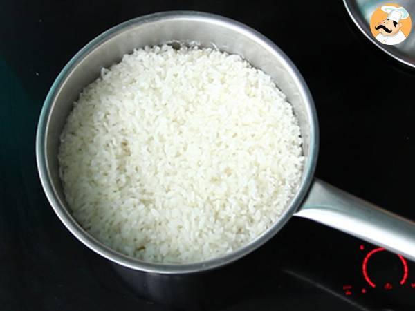 Onigiri al tonno: la ricetta giapponese おにぎり - Preparazione tappa 2