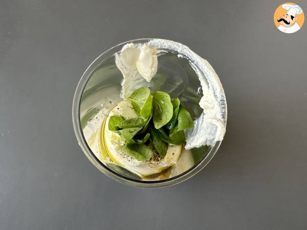 Pasta con crema di ricotta e basilico - Preparazione tappa 3