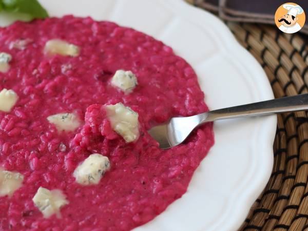 Risotto alla barbabietola e gorgonzola: un’esplosione di colore e sapori intensi - Preparazione tappa 8