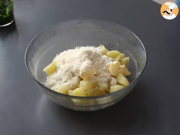 Muffin di patate: la ricetta veloce ed economica spiegata passo a passo! - Preparazione tappa 3