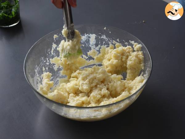 Muffin di patate: la ricetta veloce ed economica spiegata passo a passo! - Preparazione tappa 4