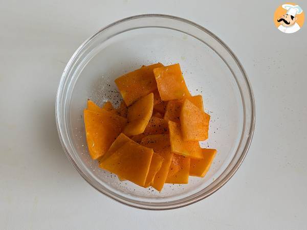Chips di zucca in friggitrice ad aria: leggere e gustose - Preparazione tappa 4