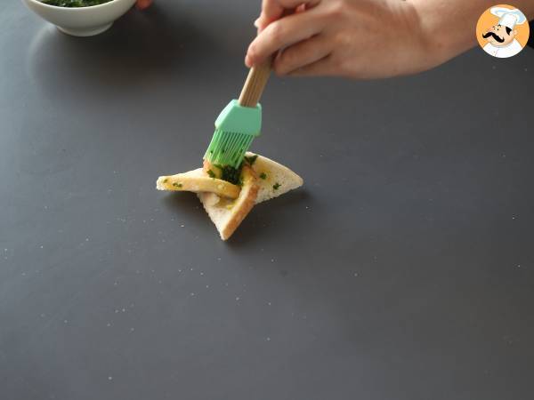 Stelle di pane all'aglio, un ottimo aperitivo per le feste - Preparazione tappa 8
