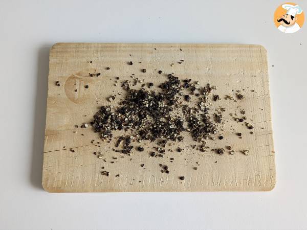 Spaghetti cacio e pepe: 3 ingredienti, un'esplosione di gusto! - Preparazione tappa 2