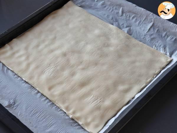 Rustici di pasta sfoglia: l'idea perfetta per un aperitivo last-minute o un buffet casalingo - Preparazione tappa 2
