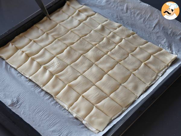 Rustici di pasta sfoglia: l'idea perfetta per un aperitivo last-minute o un buffet casalingo - Preparazione tappa 3