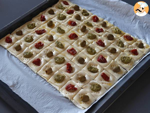 Rustici di pasta sfoglia: l'idea perfetta per un aperitivo last-minute o un buffet casalingo - Preparazione tappa 6