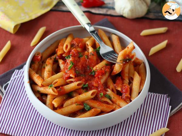 Penne all'arrabbiata: un classico italiano che scalda il cuore! - Preparazione tappa 7