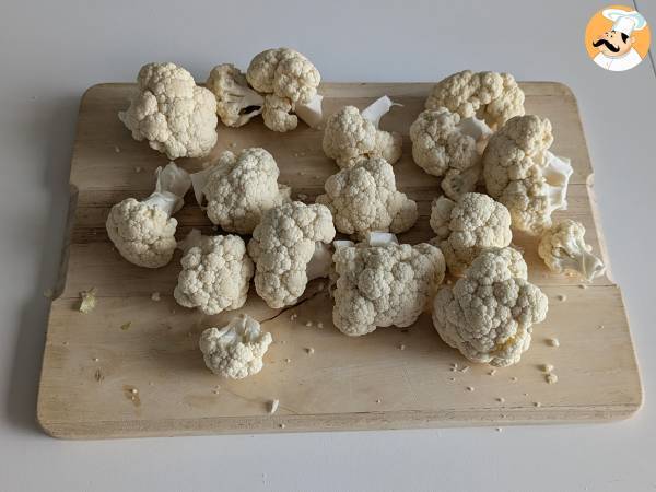 Polpette di cavolfiore in friggitrice ad aria: la ricetta economica e vegetariana - Preparazione tappa 1