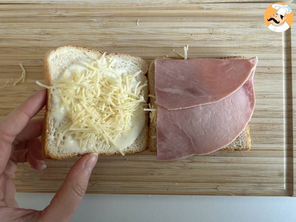 Croque monsieur in friggitrice ad aria: una ricetta velocissima, perfetta per cena! - Preparazione tappa 3