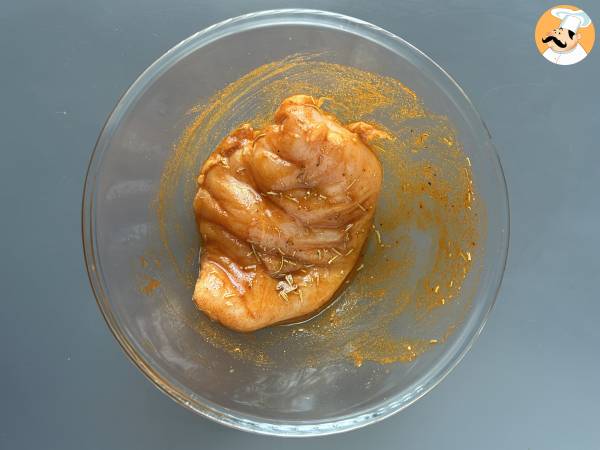 Petto di pollo in friggitrice ad aria: succoso, dorato e pronto in pochi minuti! - Preparazione tappa 2