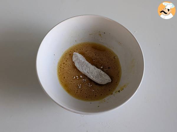Bastoncini di pesce in friggitrice ad aria: croccanti, leggeri e facili da preparare! - Preparazione tappa 5