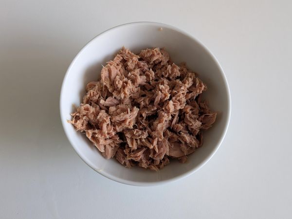 Insalata di farro e tonno: ricetta leggera, gustosa e perfetta tutto l’anno - Preparazione tappa 3