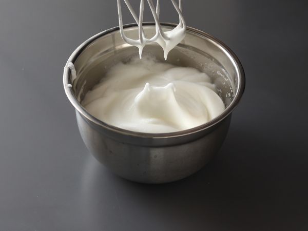 La mousse al cioccolato perfetta: ultra golosa con un pizzico di sale - Preparazione tappa 1