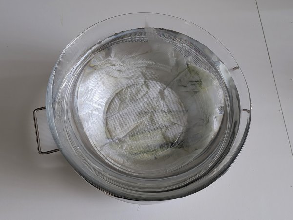 Parmigiana di zucchine in friggitrice ad aria: veloce, leggera e croccante - Preparazione tappa 3