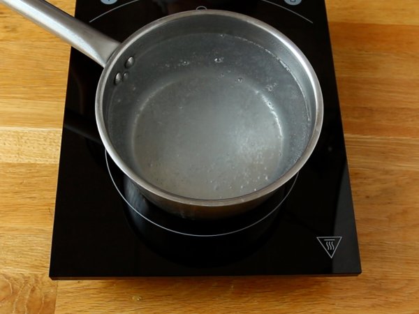 Tè alla menta marocchino: la ricetta autentica da fare a casa - Preparazione tappa 1