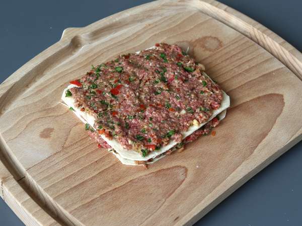 Spiedini di Lavash kebab in friggitrice ad aria, la ricetta facile da preparare con le piadine! - Preparazione tappa 5