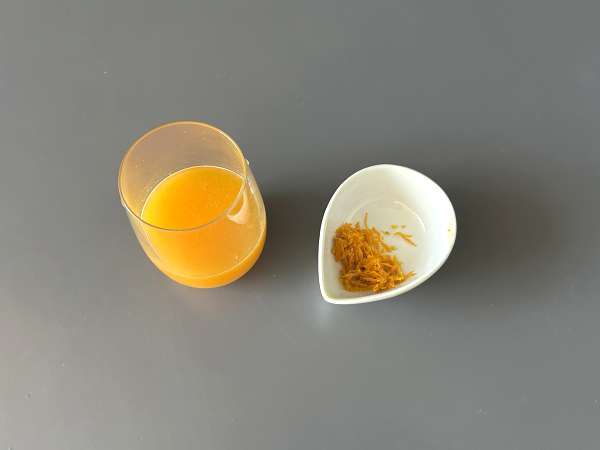 Carpaccio di capesante con vinaigrette agrumata e pistacchi: antipasto elegante e veloce - Preparazione tappa 1