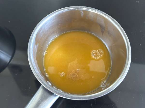 Carpaccio di capesante con vinaigrette agrumata e pistacchi: antipasto elegante e veloce - Preparazione tappa 2