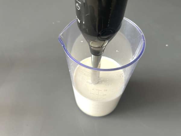 Bingsu al mango: il dessert coreano che spopola (ricetta facile) - Preparazione tappa 1